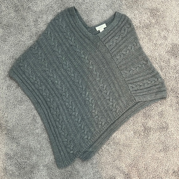 Sweaters - Ann Taylor Loft Poncho